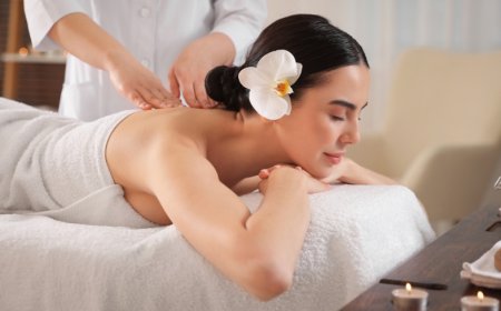 How Massage Therapy Helps in Canada’s Cold Winter Months