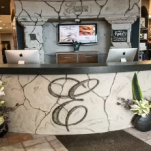 Edges Salon & Spa