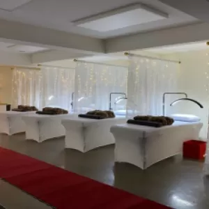 Lash n' Boots Beauty Bar