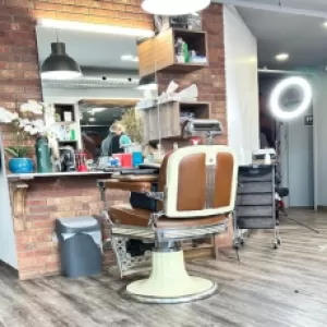 Mr OMAR BARBERS