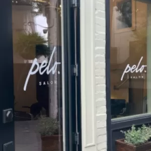 Pelo Salon
