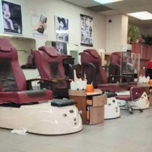 Cre8tive Hair Design & Spa