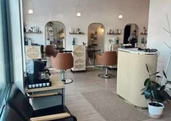 Blondie Hair Bar