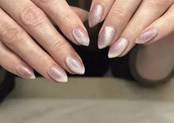 Coral Nails
