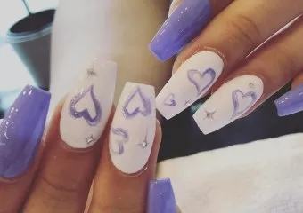 D J Nails Salon