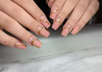 Glamorosa Nails & Spa