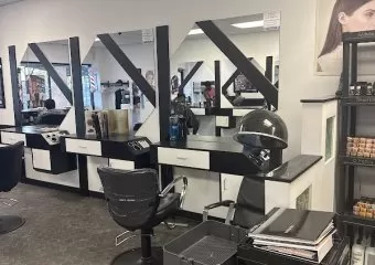 Lucky Barber Shop