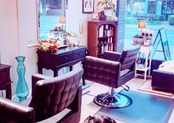 Maxines Salon & Barber Shop