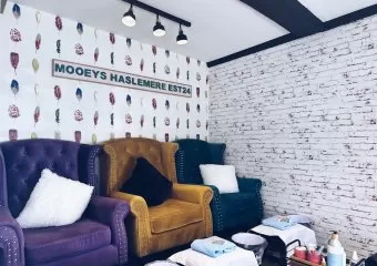 Mooeys Nails & Waxing - Haslemere