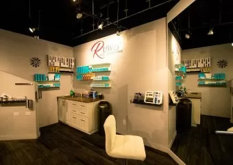 Ruwis' Hair, Beauty, & Nails!