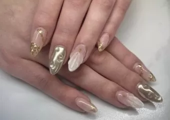 Syd Does Nails