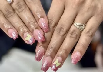 Nails By Hannah Le