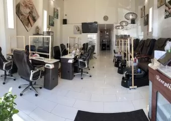 All Seasons Nails & Spa