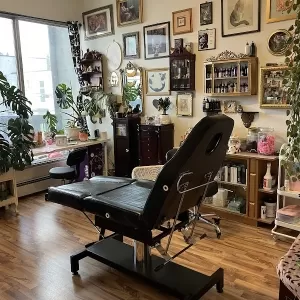 13 cats tattoo studio