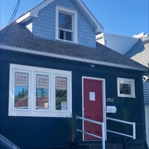 2 Sharp Chicks Salon & Co Hair Boutique