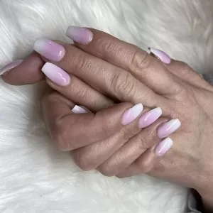 Bella Nails Studios Inc