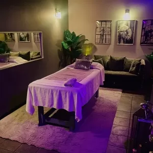 Emma Lees Touch of Class