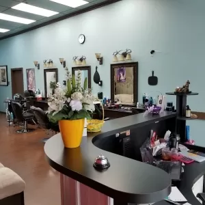 Fades n blades beauty studio