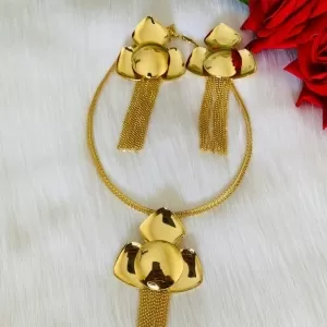 Felad Clothing Outfits