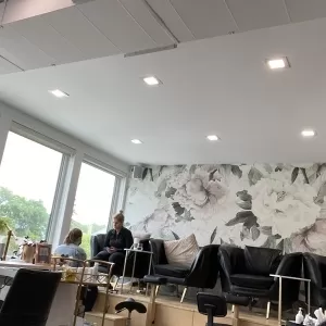 Fifth Hair Lounge and Beauty Bar