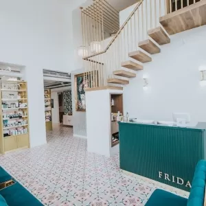 Frida Beauty Bar