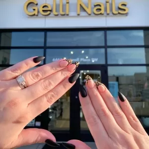 Gelli Nails