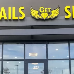 Get Nails & Spa