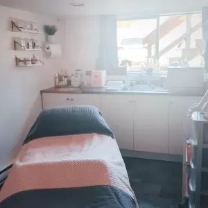 Kiera's Nails & Esthetics