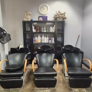La Chic Hair salon & SPA, Calgary