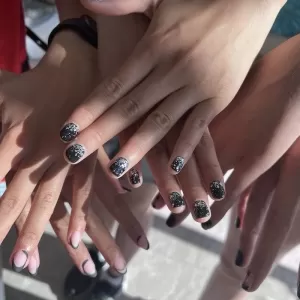 Lovely Nails Gateway