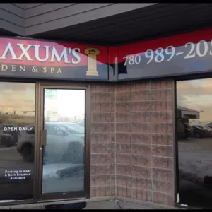Maxum Den & Spa