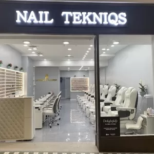 Nail Tekniqs
