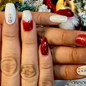 Nailz 2 U