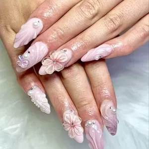 Popular Nails by Bella