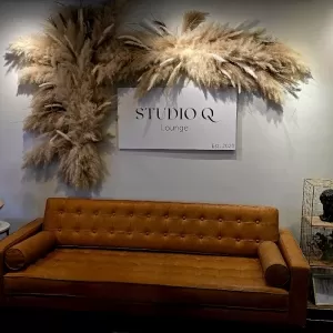 Studio Q Lounge