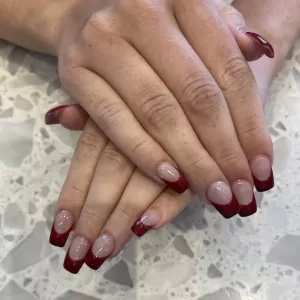 UV Nails & Spa