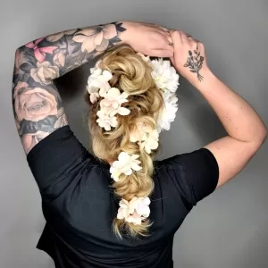 Velvet Luxury Hair Bar